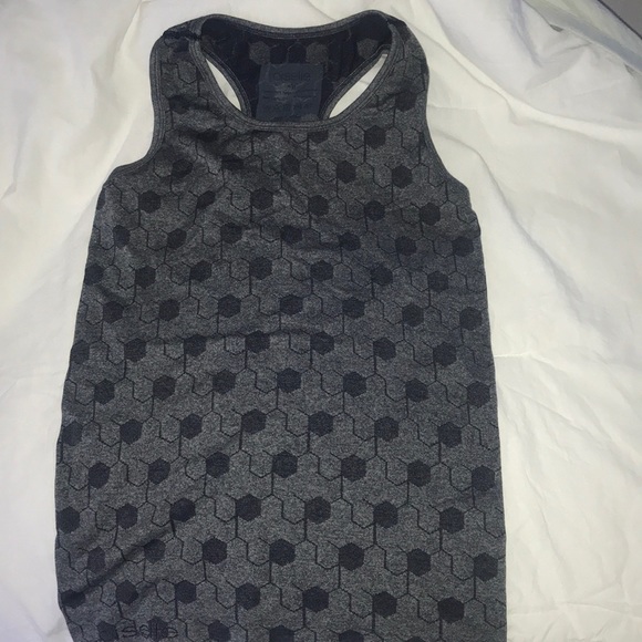 oiselle Tops - Oiselle Honeycomb Tank Top